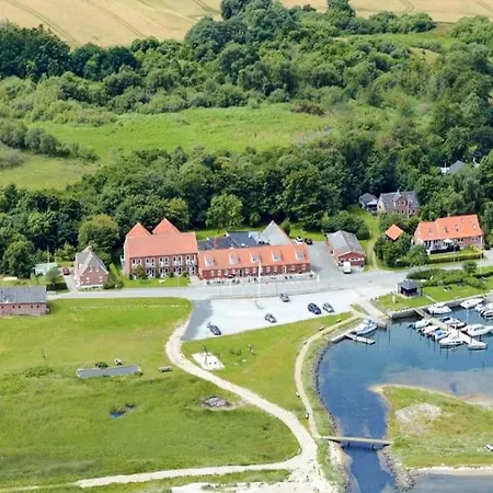 6 Person Holiday In Lejlighed