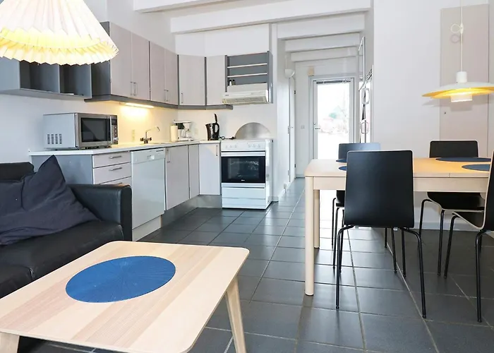 Apartman 6 Person In *